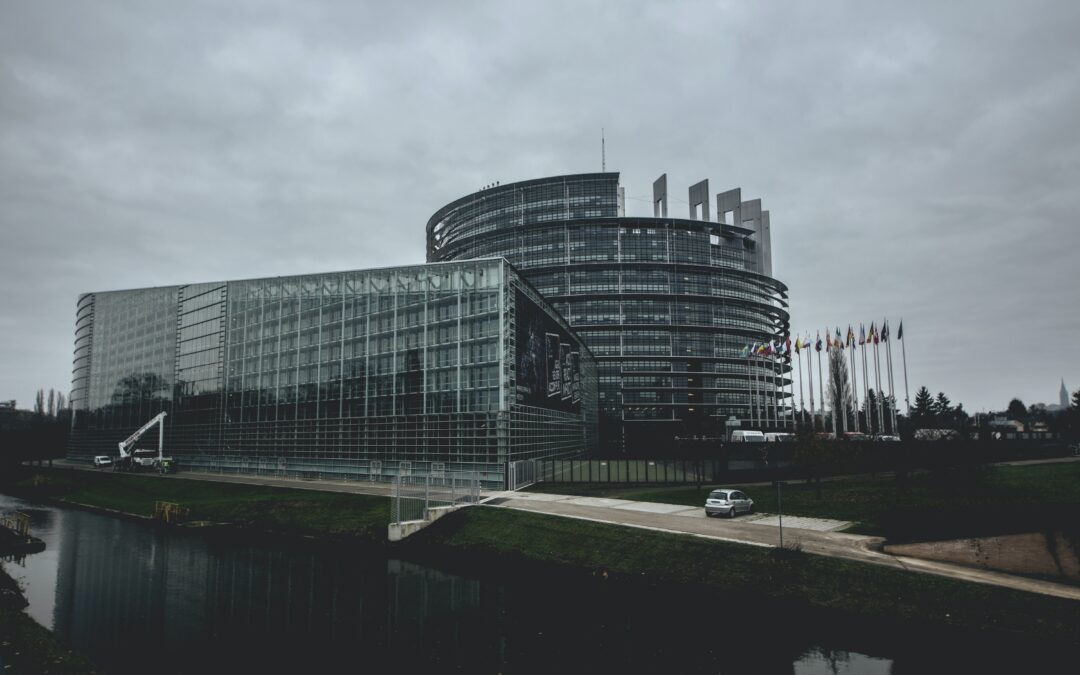 Review of the ENISA cybersecurity cloud-certification scheme