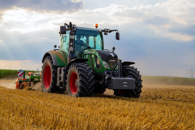 canarybit-farming-tractor-data-sharing